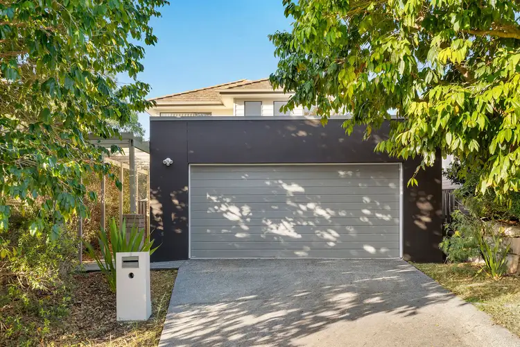3 Pacific Place, Pacific Pines QLD 4211