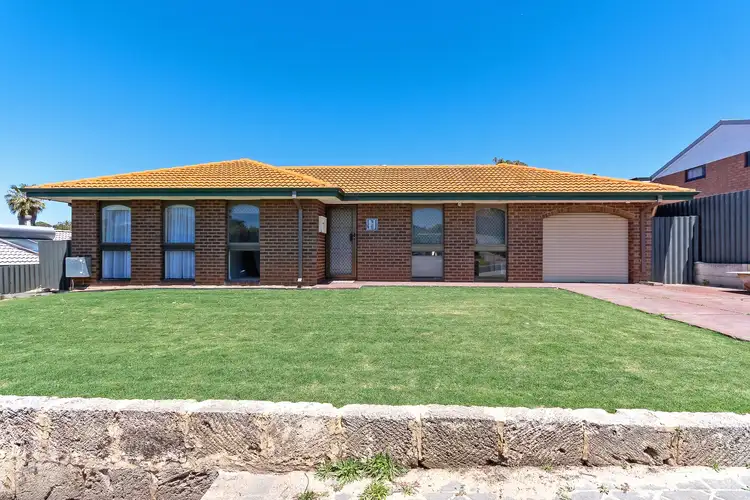 11 Bayou Court, Heathridge WA 6027