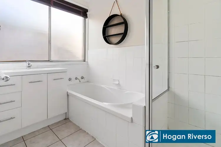 Fifth view of Homely house listing, 4 Aquila Crescent, Endeavour Hills VIC 3802