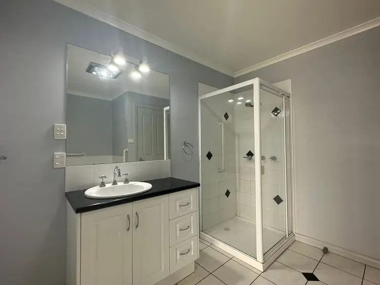 Fifth view of Homely unit listing, 6/244 Gladstone Street, Maryborough VIC 3465