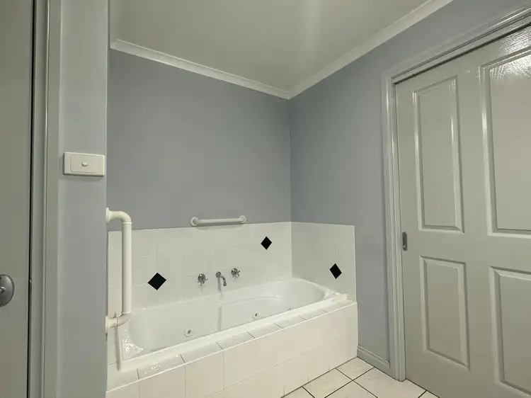 Sixth view of Homely unit listing, 6/244 Gladstone Street, Maryborough VIC 3465