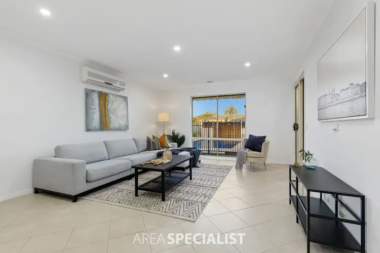 Seventh view of Homely house listing, 3 Flametree Circuit, Cranbourne VIC 3977