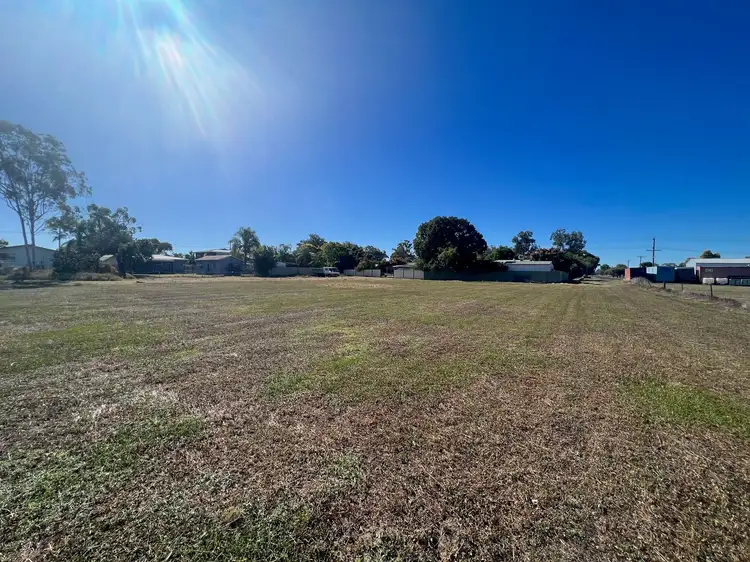 10 WALLACE STREET, Dalby QLD 4405