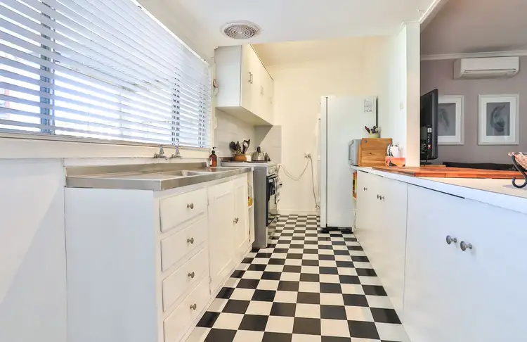 Sixth view of Homely house listing, 98 Lemon Avenue, Mildura VIC 3500