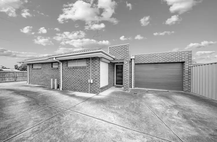 Main view of Homely unit listing, 2/9 Gunyah Mews, St Albans VIC 3021