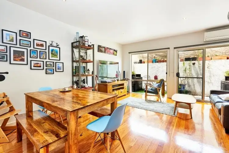 10/7 Willow Street, Essendon VIC 3040