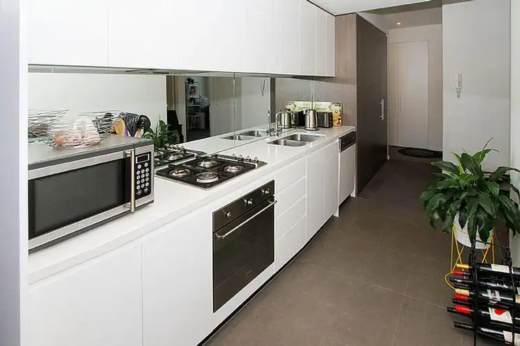 Sixth view of Homely apartment listing, 301/76-78 Keilor Road, Essendon VIC 3040