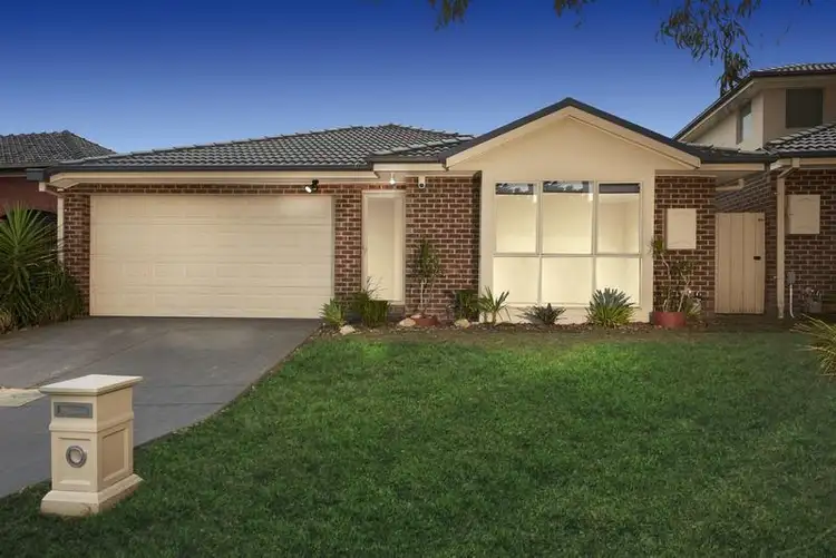 1/2 Silverton Drive