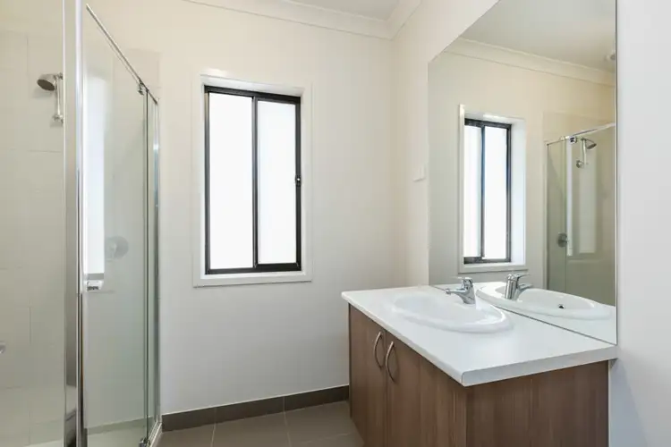 Sixth view of Homely house listing, 19 Sanctuary Lakes East Blvd, Sanctuary Lakes VIC 3030
