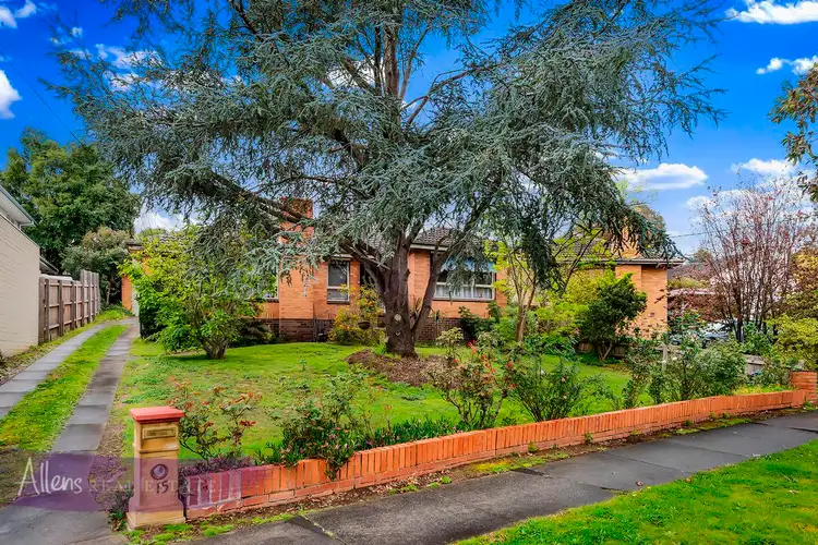 15 Nielsen Avenue, Nunawading VIC 3131