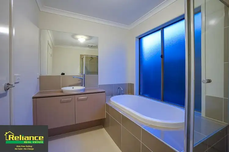 Seventh view of Homely house listing, 8 Silverbush Way, Truganina VIC 3029