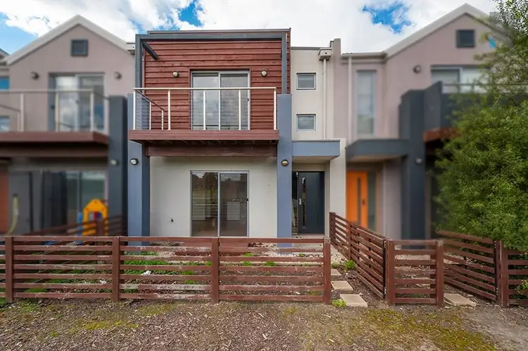 Main view of Homely townhouse listing, 10/8 Moresby Court, Craigieburn VIC 3064