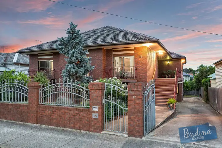 18 Robb Street, Essendon VIC 3040