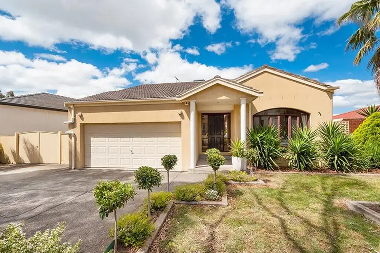 76 Ravenhill Boulevard, Roxburgh Park VIC 3064