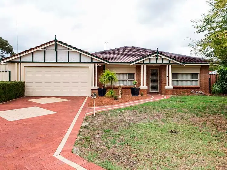4 Yalgorup Gardens, Ballajura WA 6066
