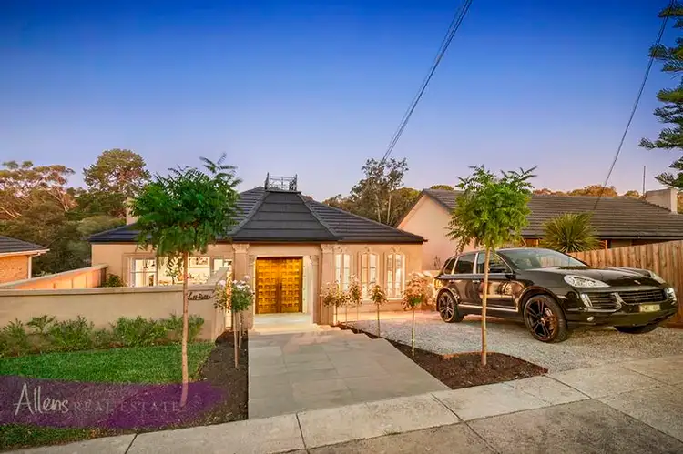 27 Tasman Avenue, Nunawading VIC 3131
