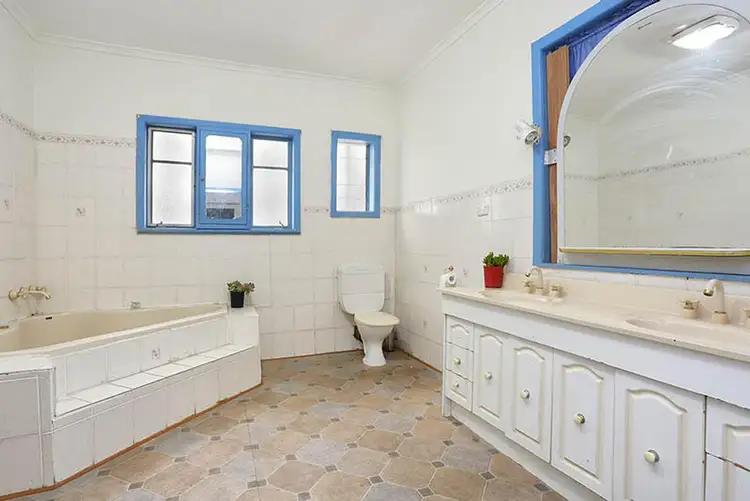 Sixth view of Homely house listing, 3 Silvester Crescent, St Albans VIC 3021