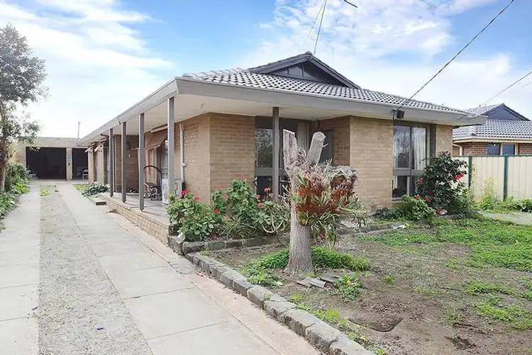 9 Hudson Place, Melton VIC 3337