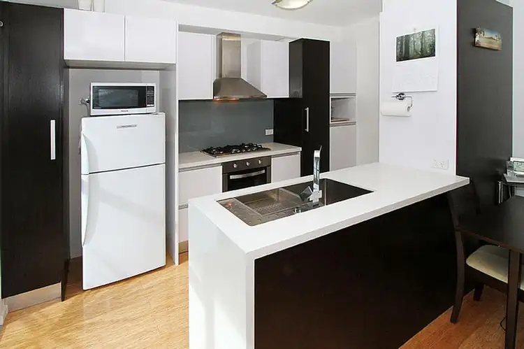 Second view of Homely apartment listing, 3/6 Sturt Street, Essendon VIC 3040