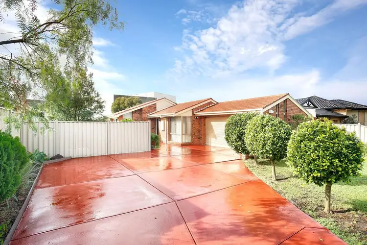 23 Kingsley Place, Delahey VIC 3037