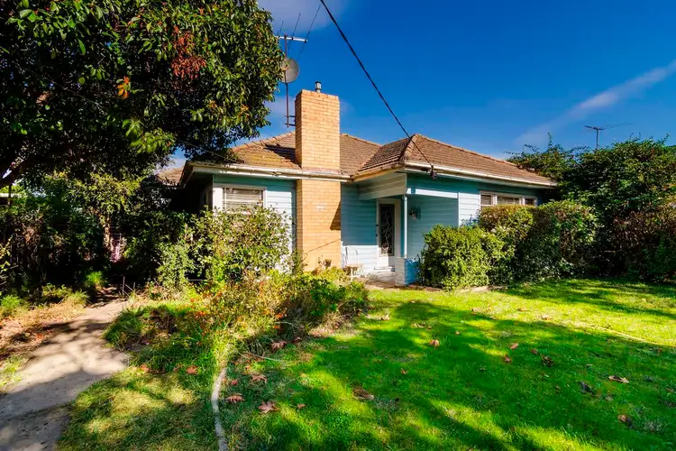 Second view of Homely house listing, 5 Monash Street, Sunshine VIC 3020