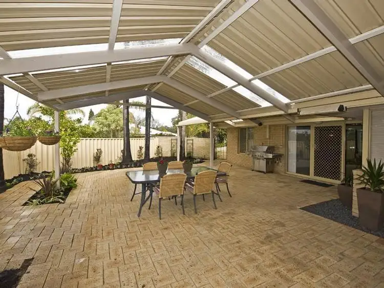 15 Horizon Retreat, Ballajura WA 6066