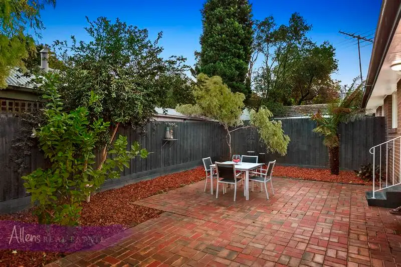 Main view of Homely unit listing, 2/340-342 Springfield Road, Nunawading VIC 3131