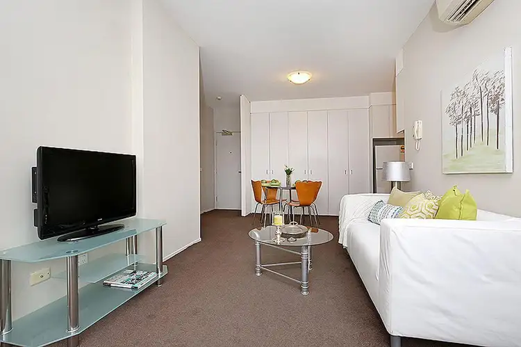 Fifth view of Homely apartment listing, 112/86 Altona Street, Kensington VIC 3031
