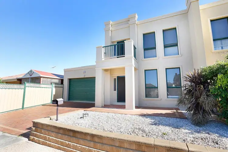 3 Lady Rose Crescent, Sydenham VIC 3037