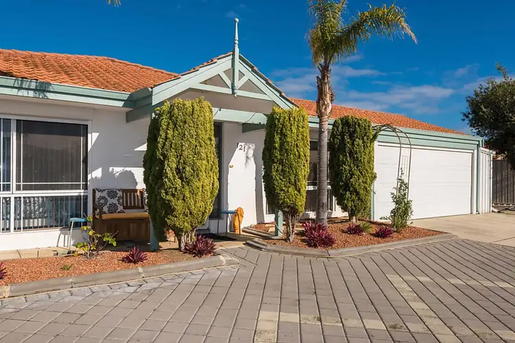 121 Hamelin Drive, Ballajura WA 6066