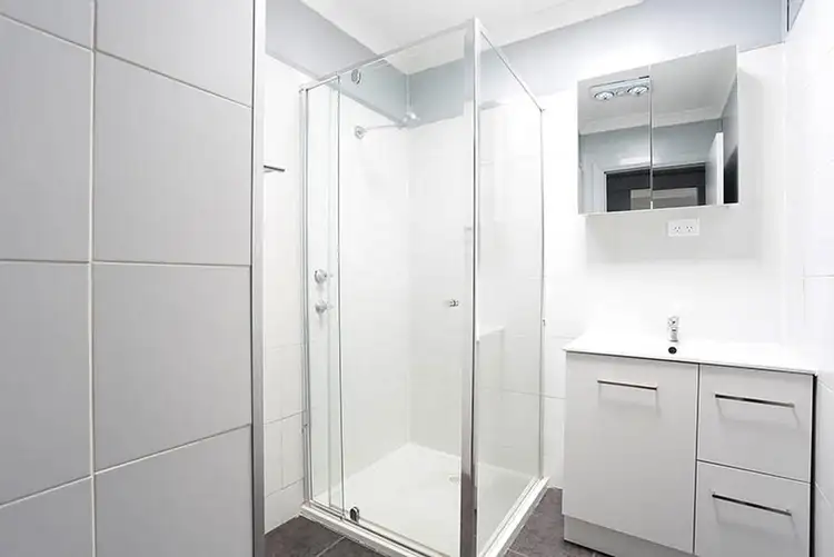 Fifth view of Homely unit listing, 42A Douglas Avenue, St Albans VIC 3021
