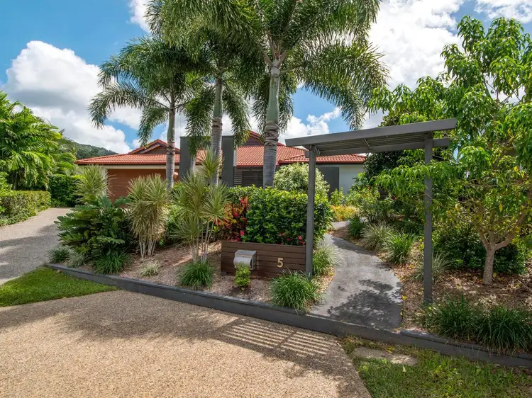 5 Imperial Court, Smithfield QLD 4878