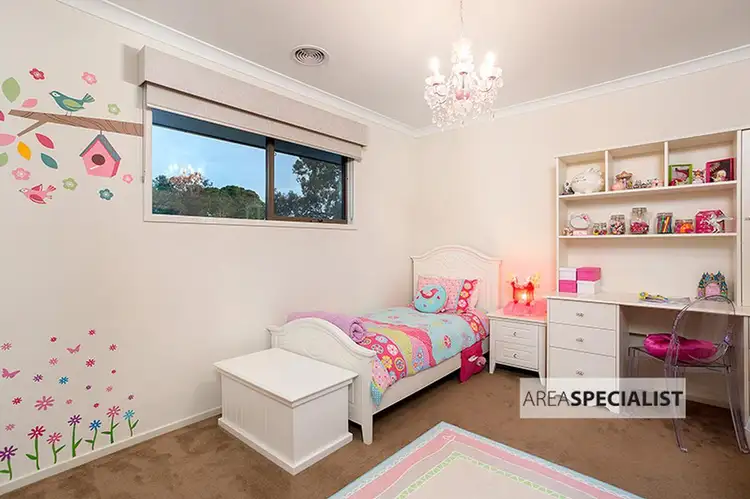Sixth view of Homely house listing, 8 Ravensbourne Court, Sandhurst VIC 3977