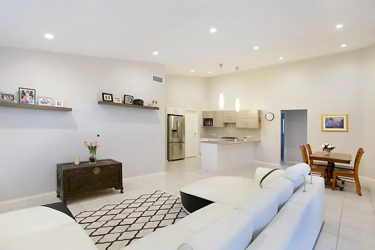 Fourth view of Homely house listing, 5 Kawana Way, Aberglasslyn NSW 2320