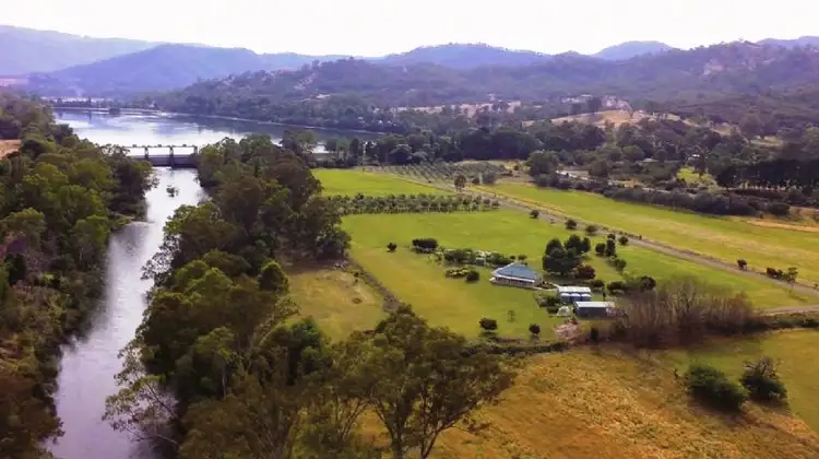 22B Full Belly Court, Eildon VIC 3713