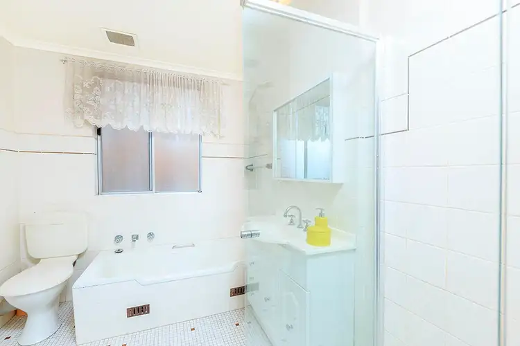 Fifth view of Homely unit listing, 2/38 Seaview Street, Cronulla NSW 2230