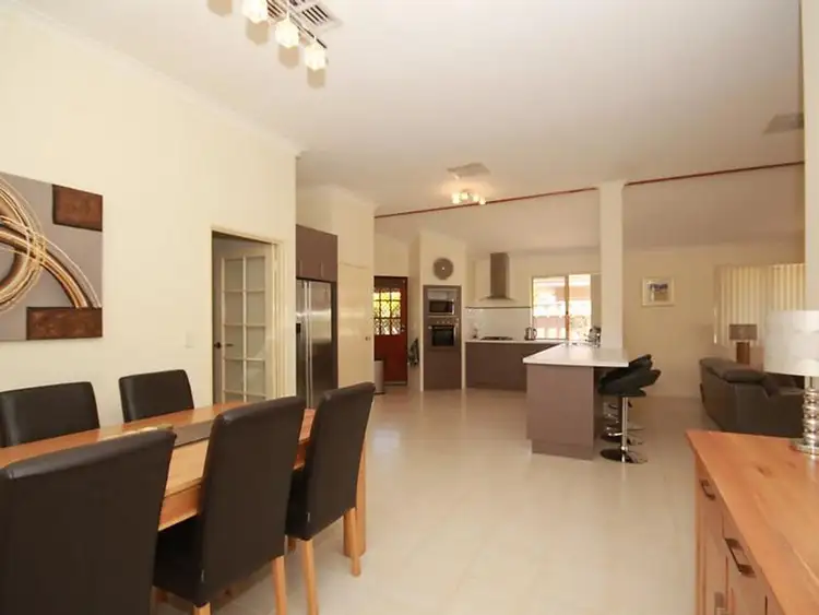 3 Taroona Lane