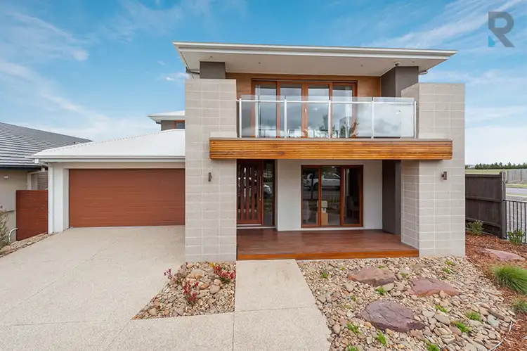 15 Greenvale Gardens Boulevard