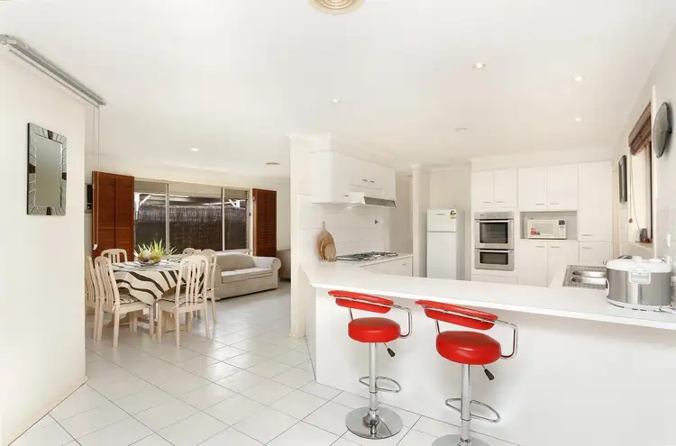 6 Kiev Walk, Delahey VIC 3037
