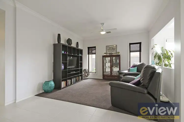 Sixth view of Homely house listing, 7 Aspera Place, Cranbourne North VIC 3977