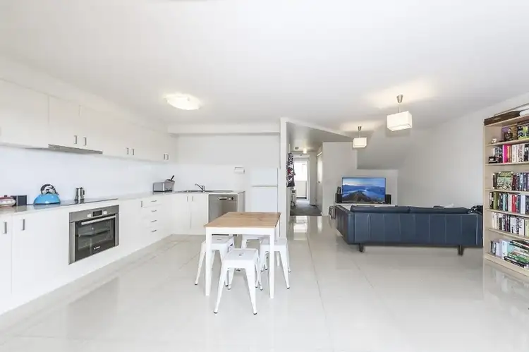 Fourth view of Homely apartment listing, 2/517 Moreland Road, Pascoe Vale South VIC 3044