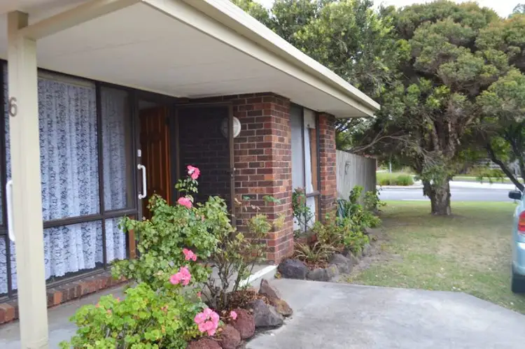 6/55 Sandymount Avenue, Inverloch VIC 3996