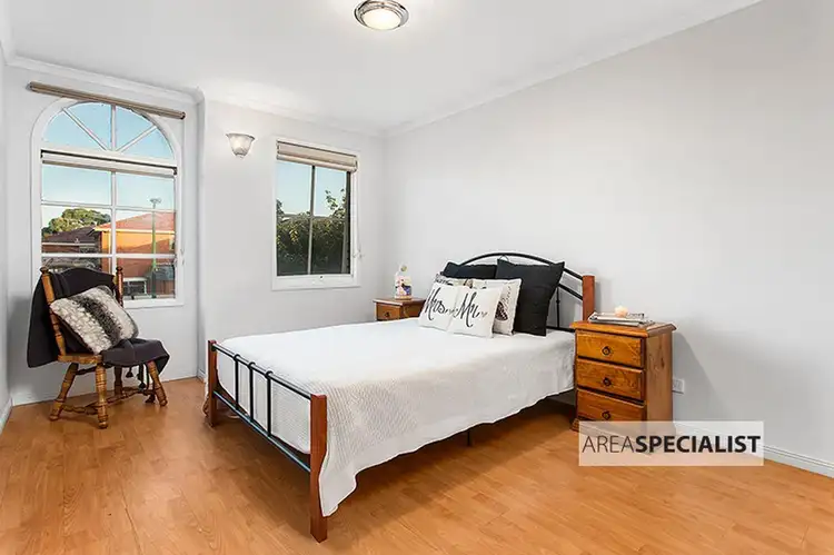 Sixth view of Homely house listing, 4 Hagan Place, Keysborough VIC 3173