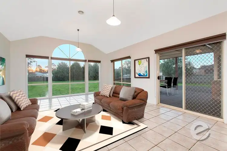 Sixth view of Homely house listing, 2 Bellaire Ct, Narre Warren North VIC 3804