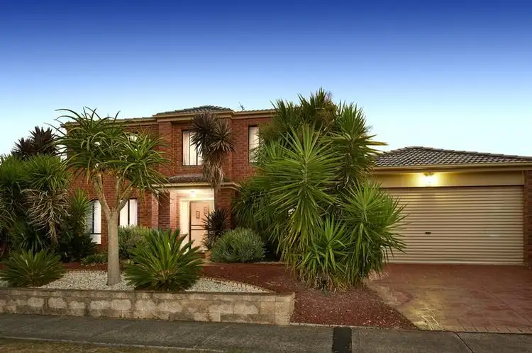 22 Kippenross Drive, Narre Warren South VIC 3805