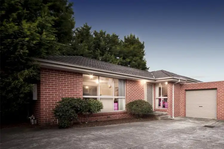 Main view of Homely unit listing, 2/4 Wedge Crescent, Rowville VIC 3178