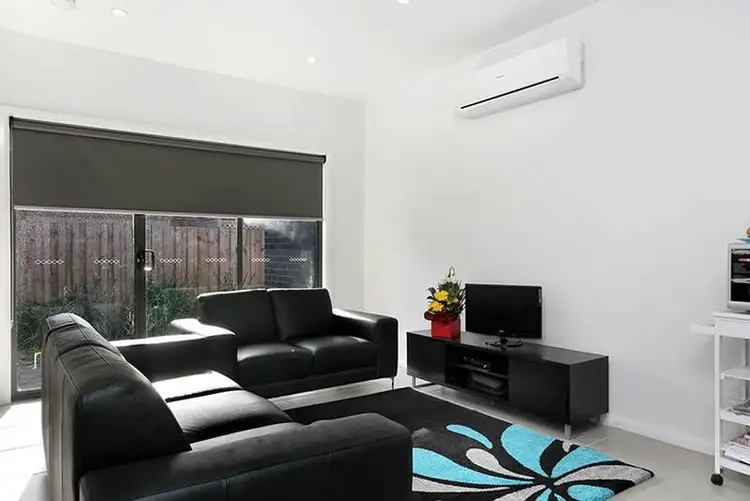 2/3 Gooch Close, Sydenham VIC 3037