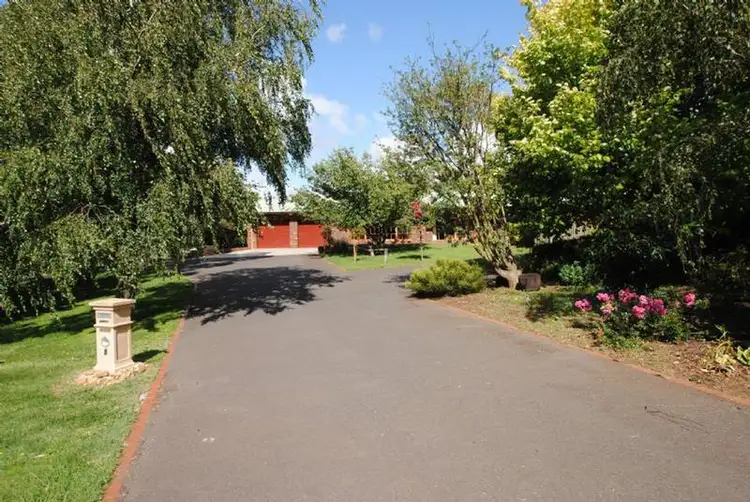 8 LOUISE SIMON COURT, Leongatha VIC 3953