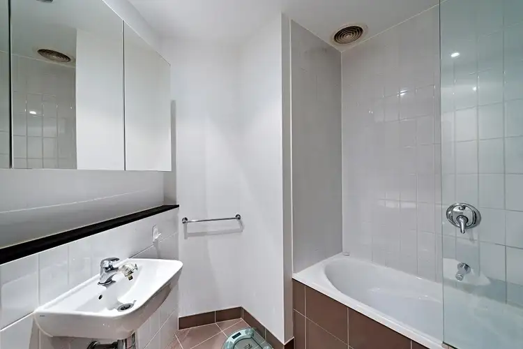 Fourth view of Homely apartment listing, 4.01/66 Mount Alexander Road, Travancore VIC 3032