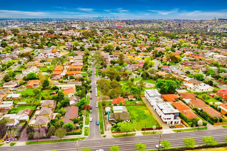 Seventh view of Homely house listing, 2 Worrall Street, Burwood VIC 3125